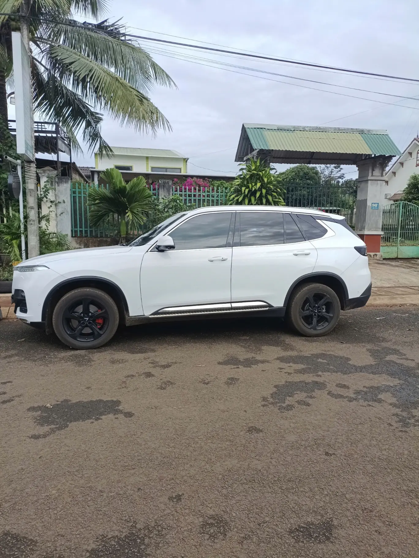 VinFast Lux SA2.0 Plus 2019 - Ngoại thất 4