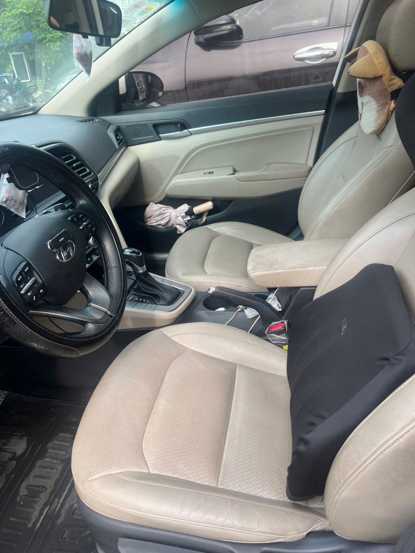 Elantra 2019 - Nội thất 1