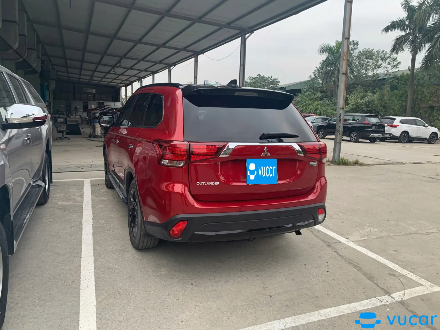 Mitsubishi Outlander 2.0 Premium Special Edition 2019 - Ngoại thất 6
