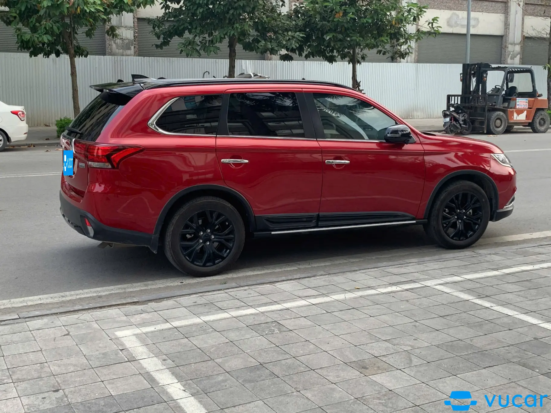 Mitsubishi Outlander 2.0 Premium Special Edition 2019 - Ngoại thất 8