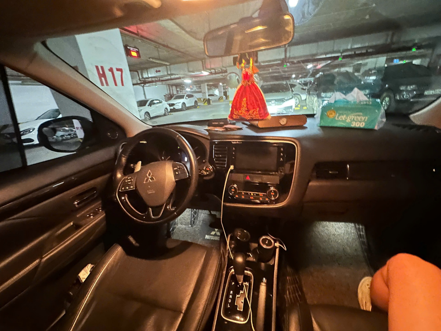 Mitsubishi Outlander 2.0 Premium Special Edition 2019 - Nội thất 1