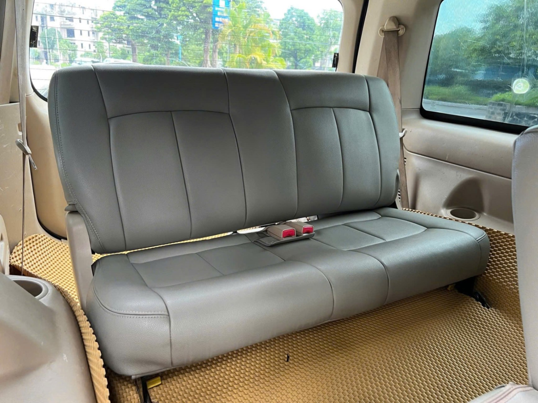 ford Everest 2010 - Nội thất 2