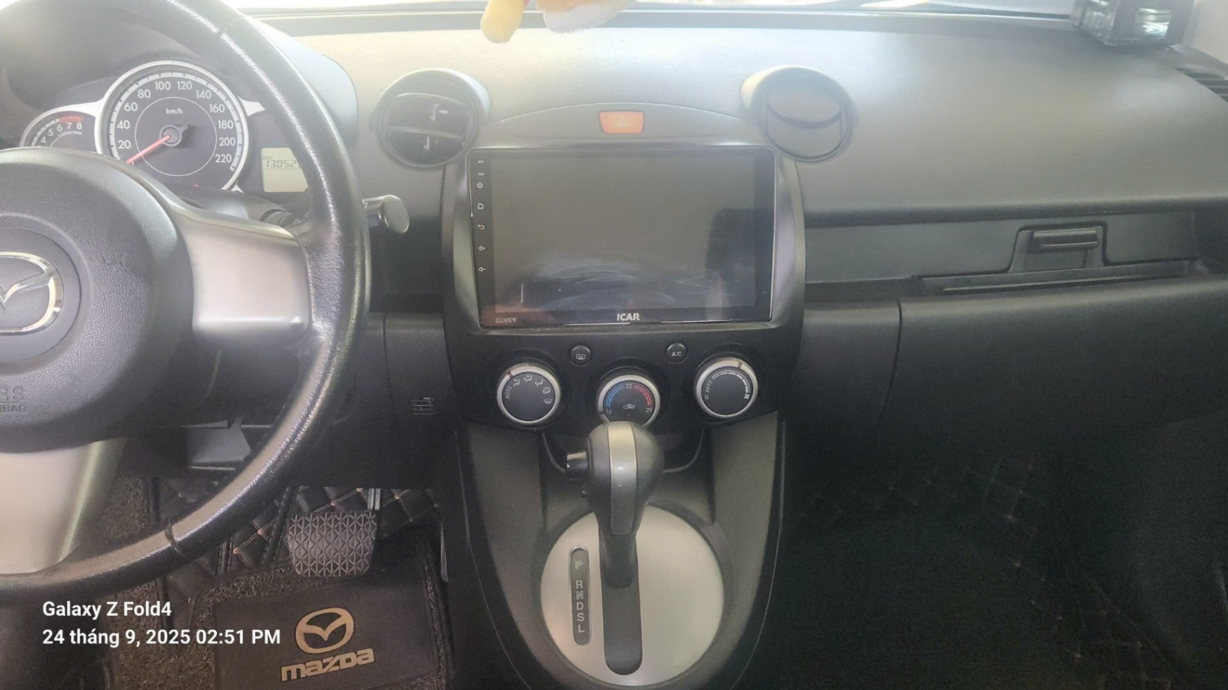 Mazda 2S 2014 Trắng - Nội thất 1