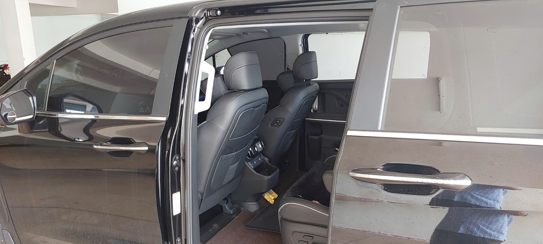 Hyundai Custin 2.0T cao cấp 2024  - Nội thất 1