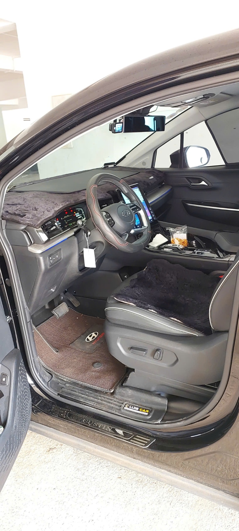 Hyundai Custin 2.0T cao cấp 2024  - Nội thất 2