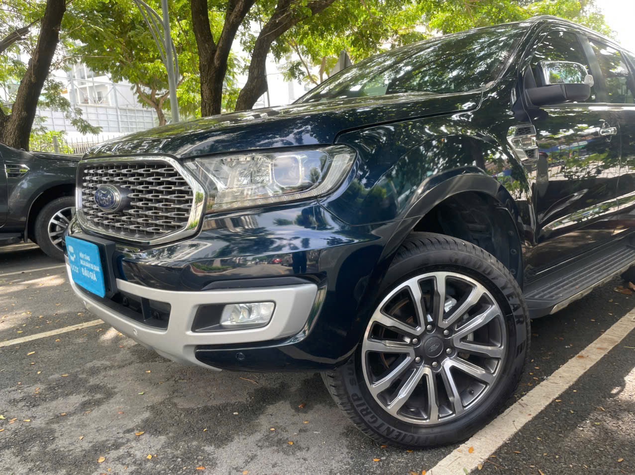 Ford Everest Titanium 1 cầu 2021