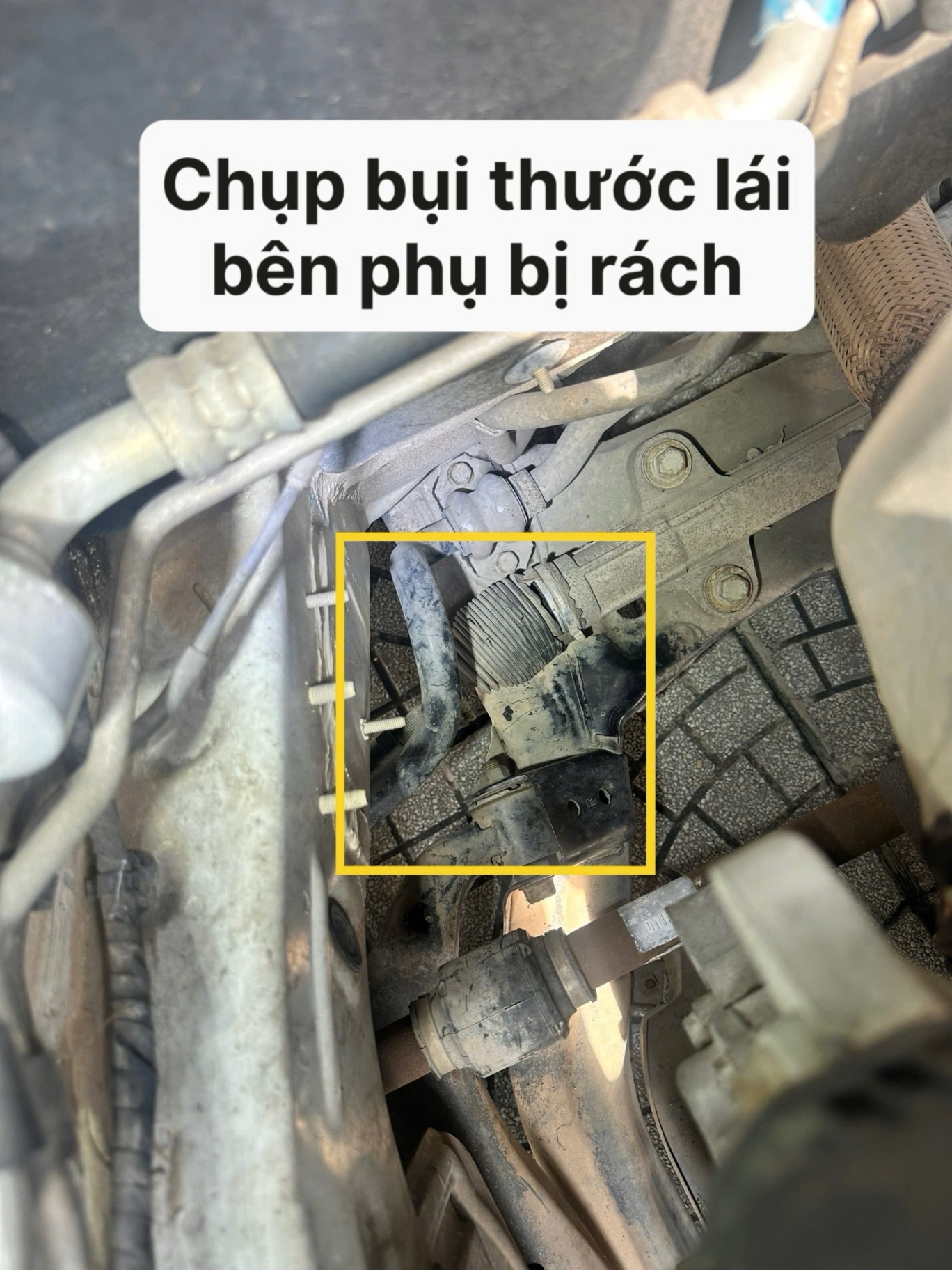 Huyndai Avante 2012 2012  - Khoang động cơ 4