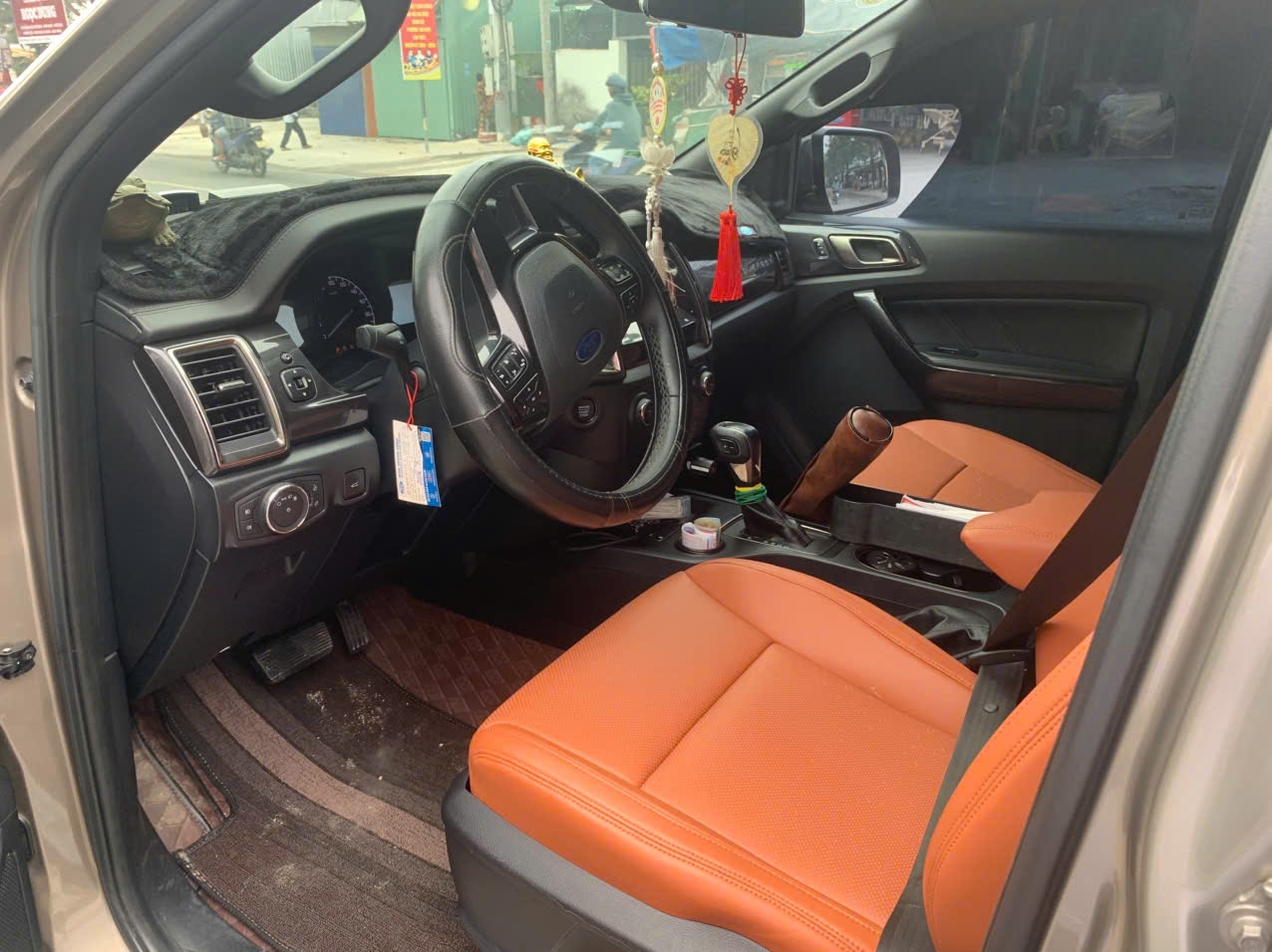 ford everest 2019 - Nội thất 12