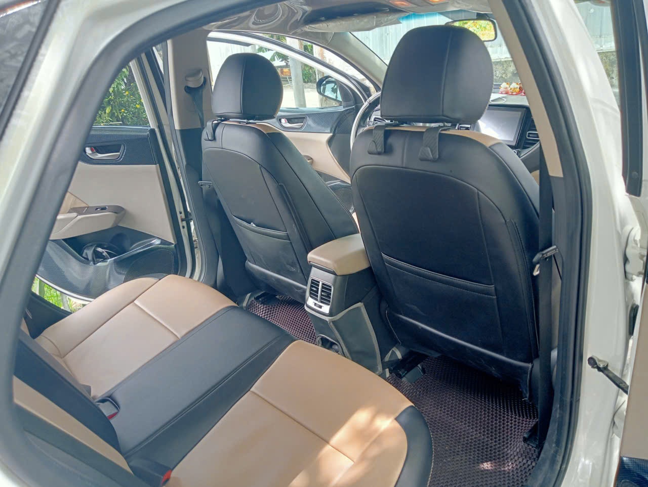 Hyundai Accent 1.4 AT tiêu chuẩn 2023 - Nội thất 6