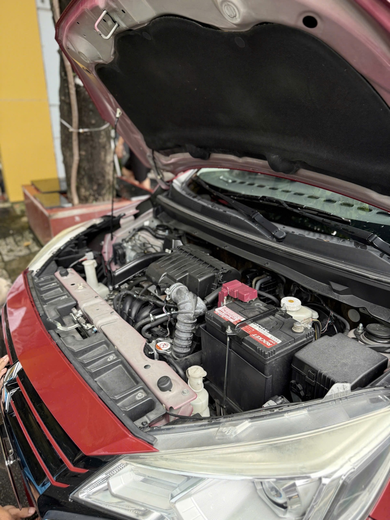 Mitsubishi Attrage CVT 1.2 2023  - Khoang động cơ 1