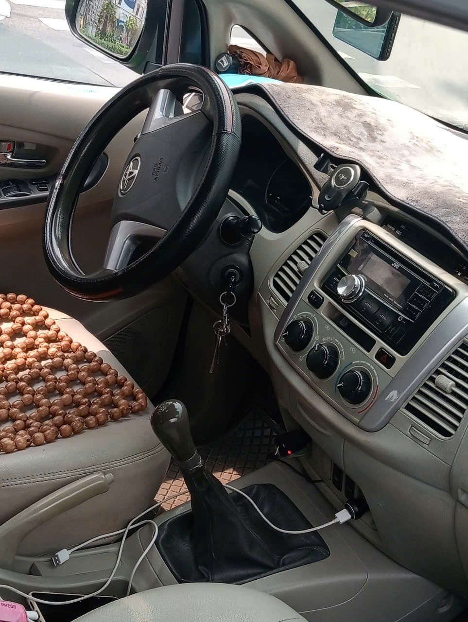 Toyota Innova 2016  - Nội thất 2