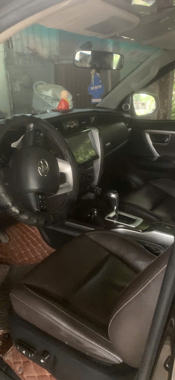 Toyota Fortuner 2019 - Nội thất 1