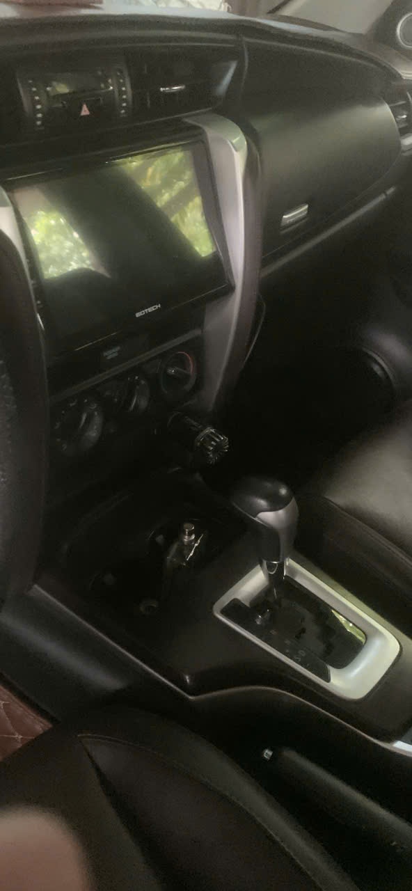 Toyota Fortuner 2019 - Nội thất 2