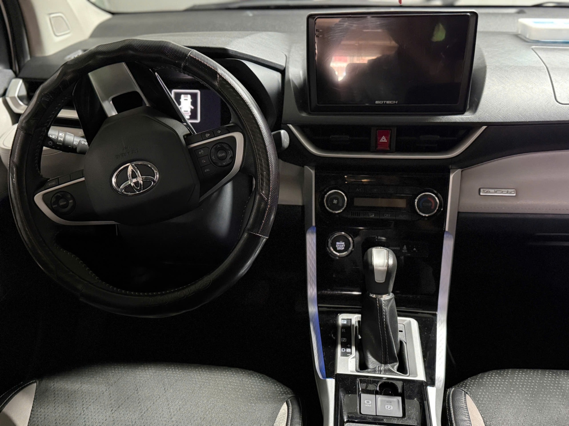 Toyota Veloz Cross 1.5 CVT 2022 - Nội thất 6