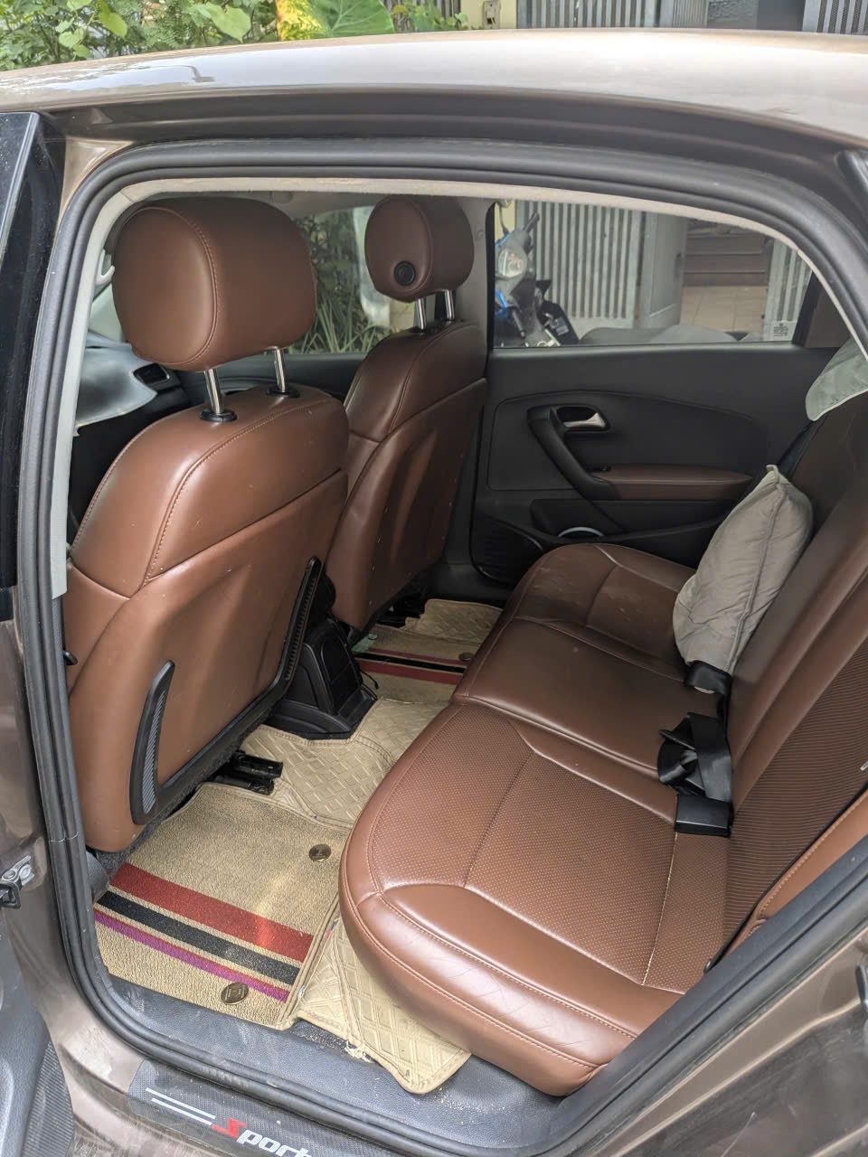 Volkswagen Polo Sedan 2016 - Nội thất 3