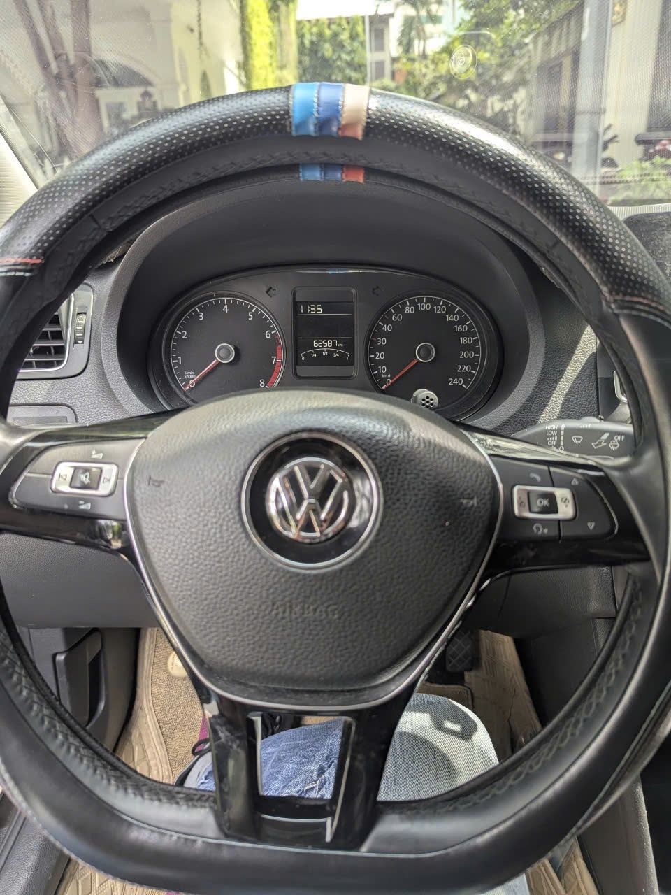 Volkswagen Polo Sedan 2016 - Nội thất 4