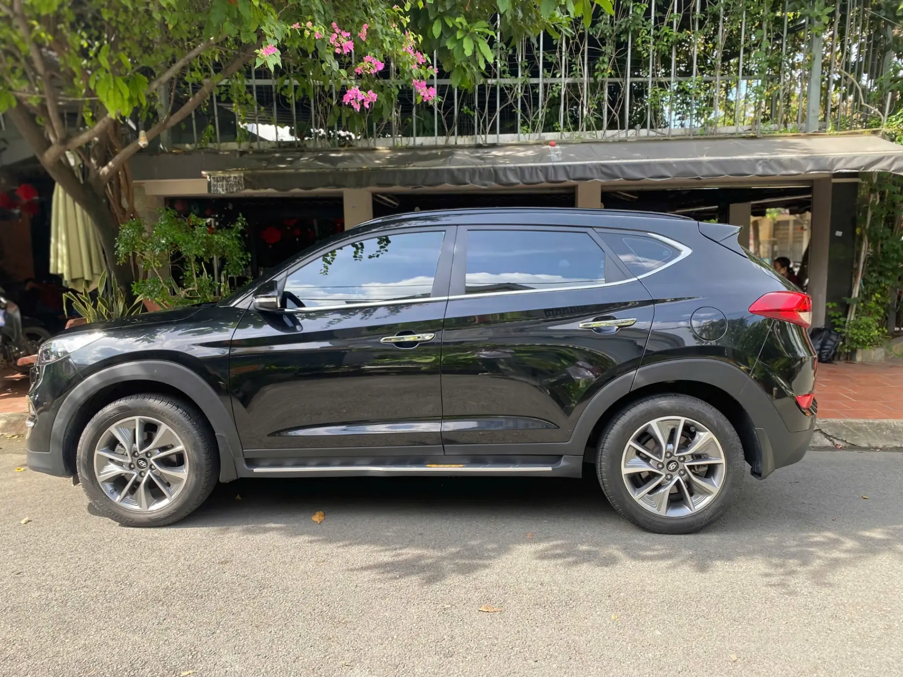 Hyundai Tucson Đặc biệt 2.0 máy xăng 2019 - Ngoại thất 11