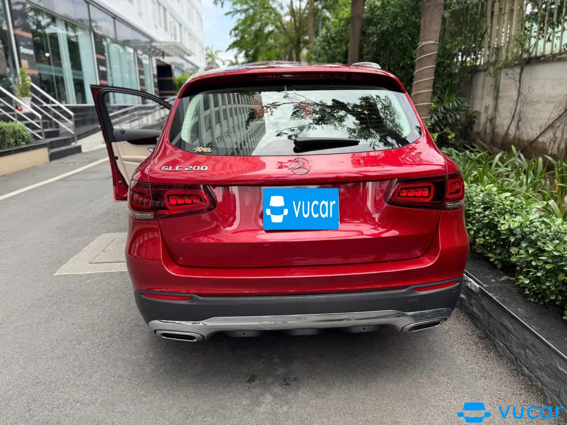 Mercedes GLC200 2021 - Ngoại thất 7