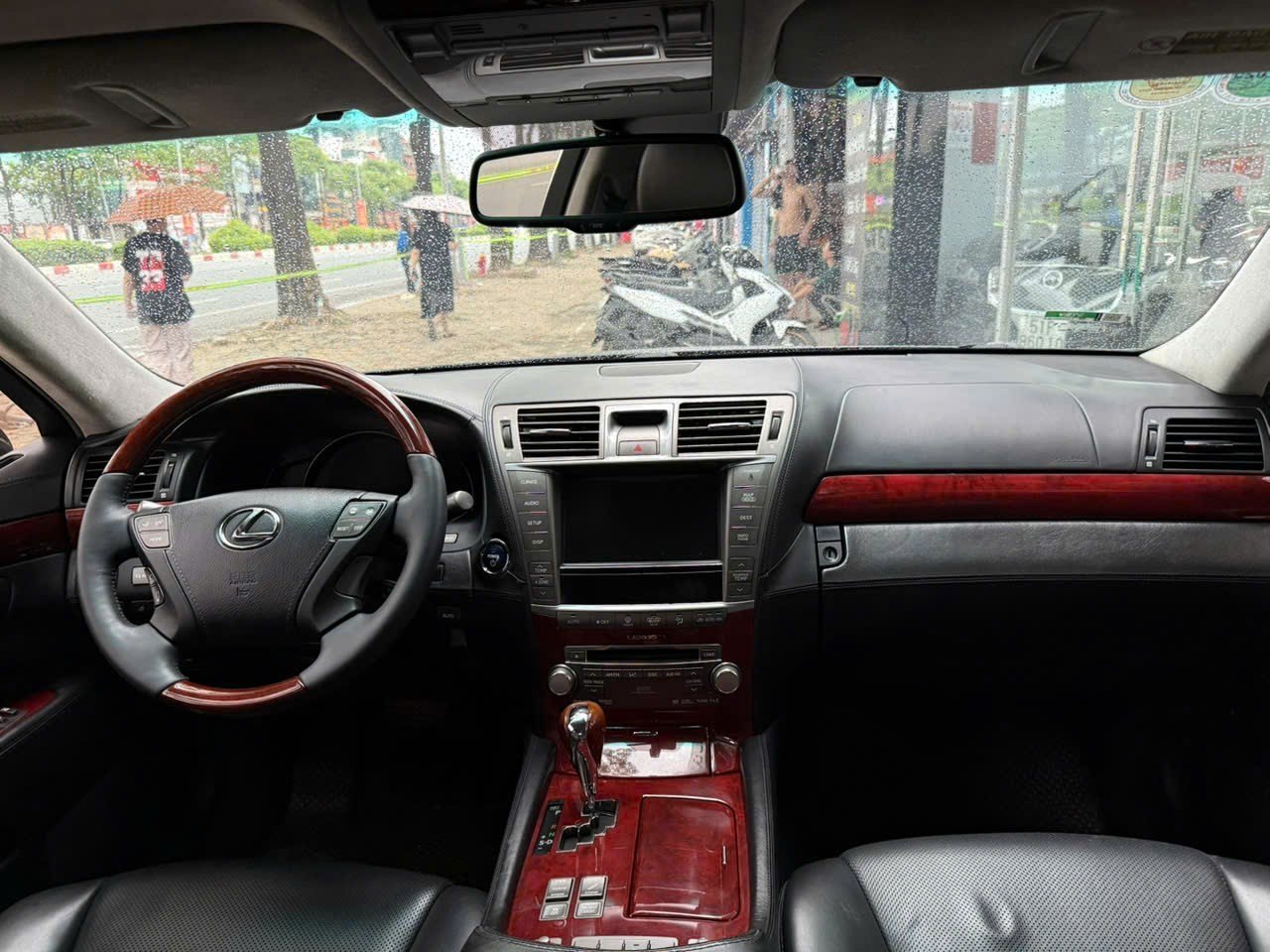 Lexus 600hl 2010 - Nội thất 5