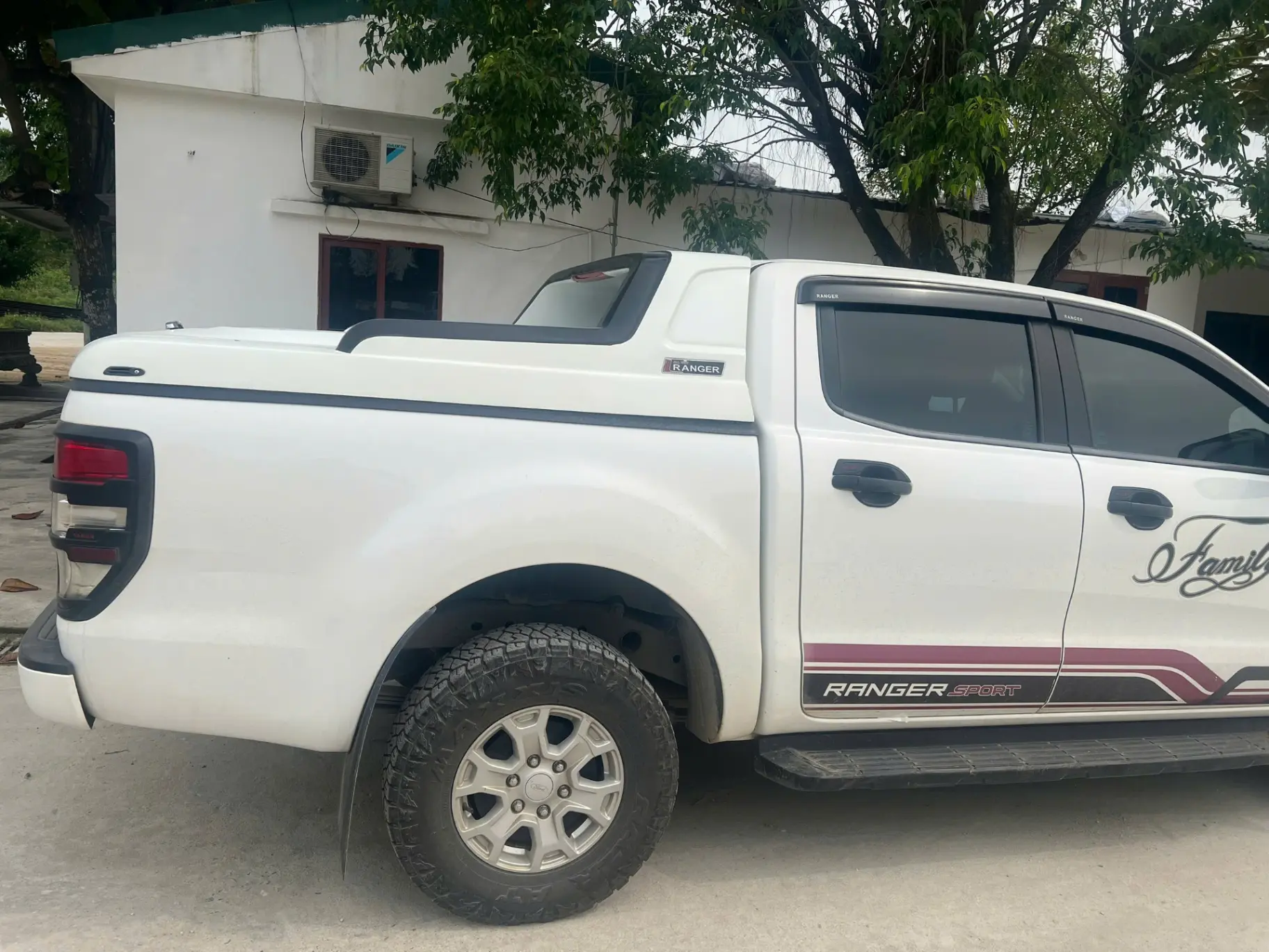 N/A - Ngoại thất 1