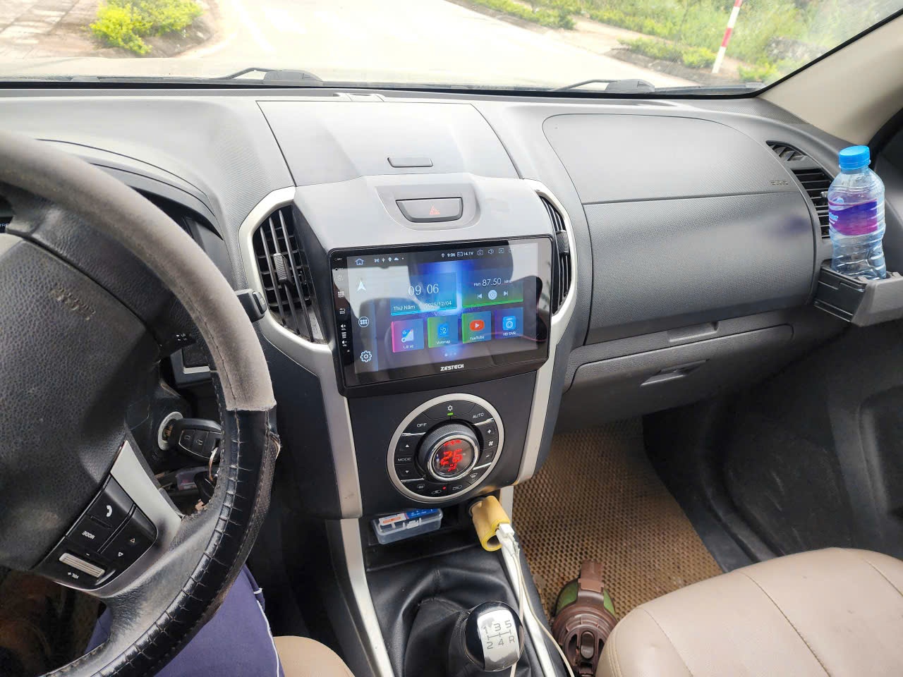 isuzu dmax 2015 - Nội thất 2