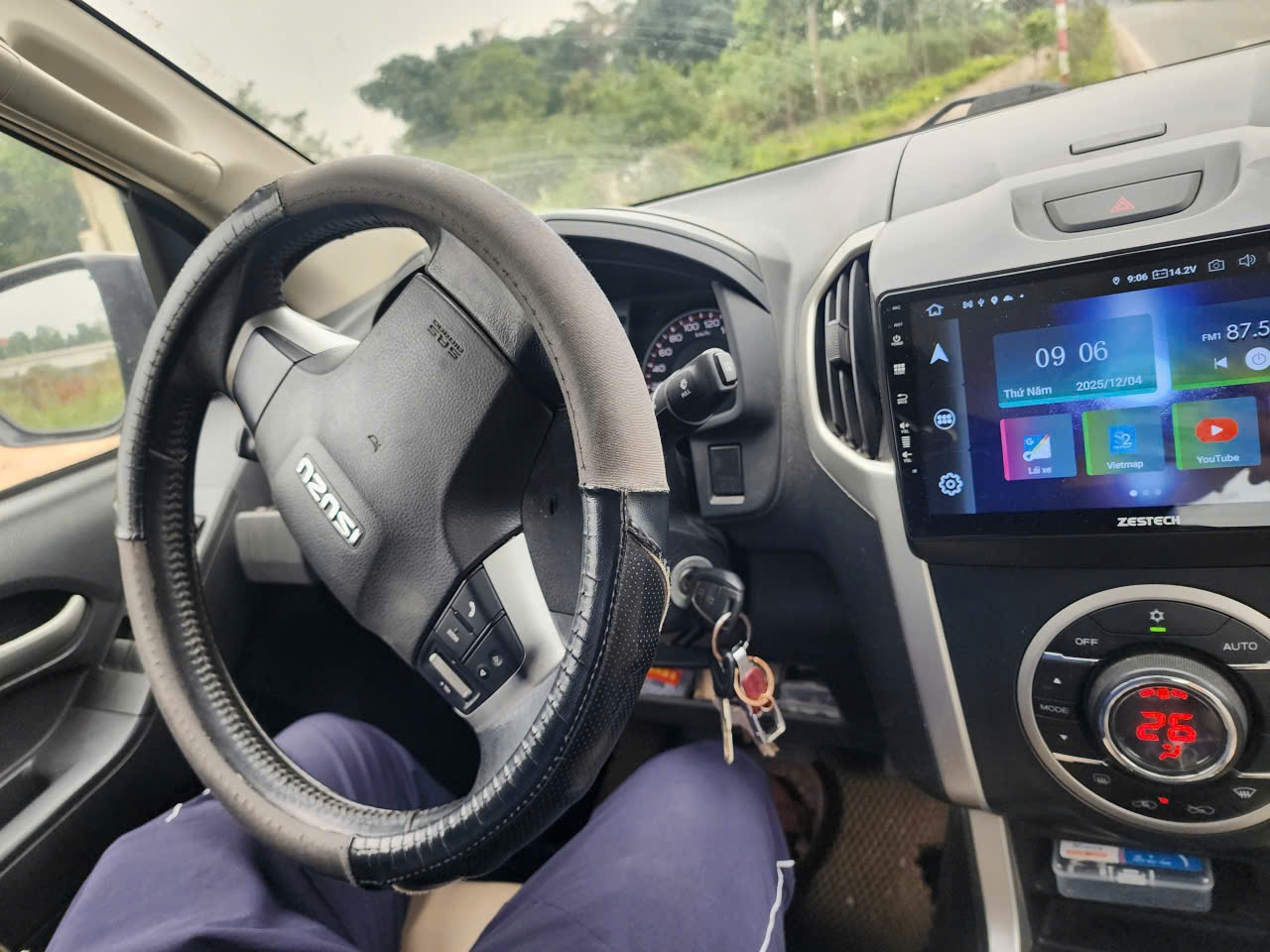 isuzu dmax 2015 - Nội thất 3