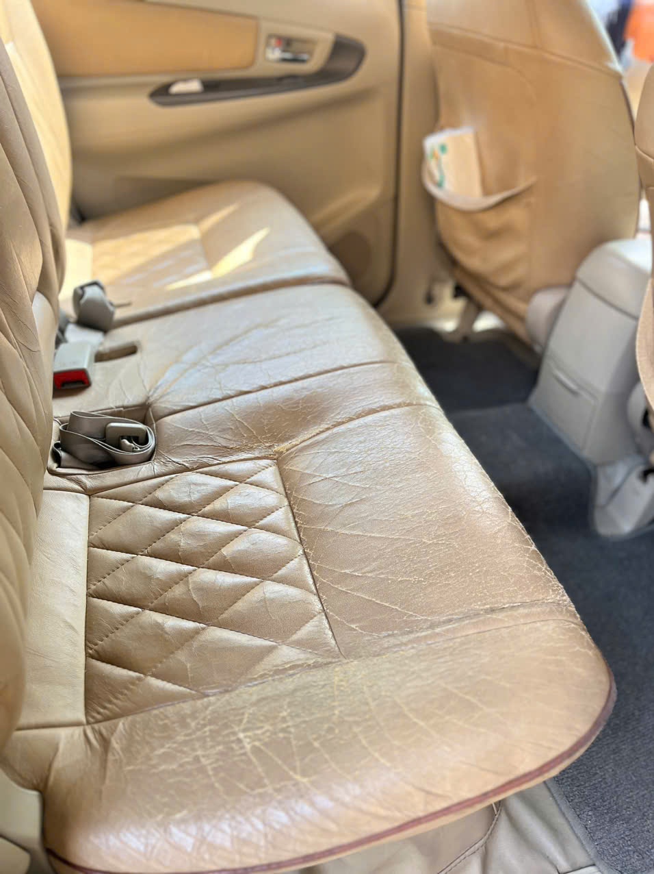 Toyota Innova 2.0G 2015  - Nội thất 4