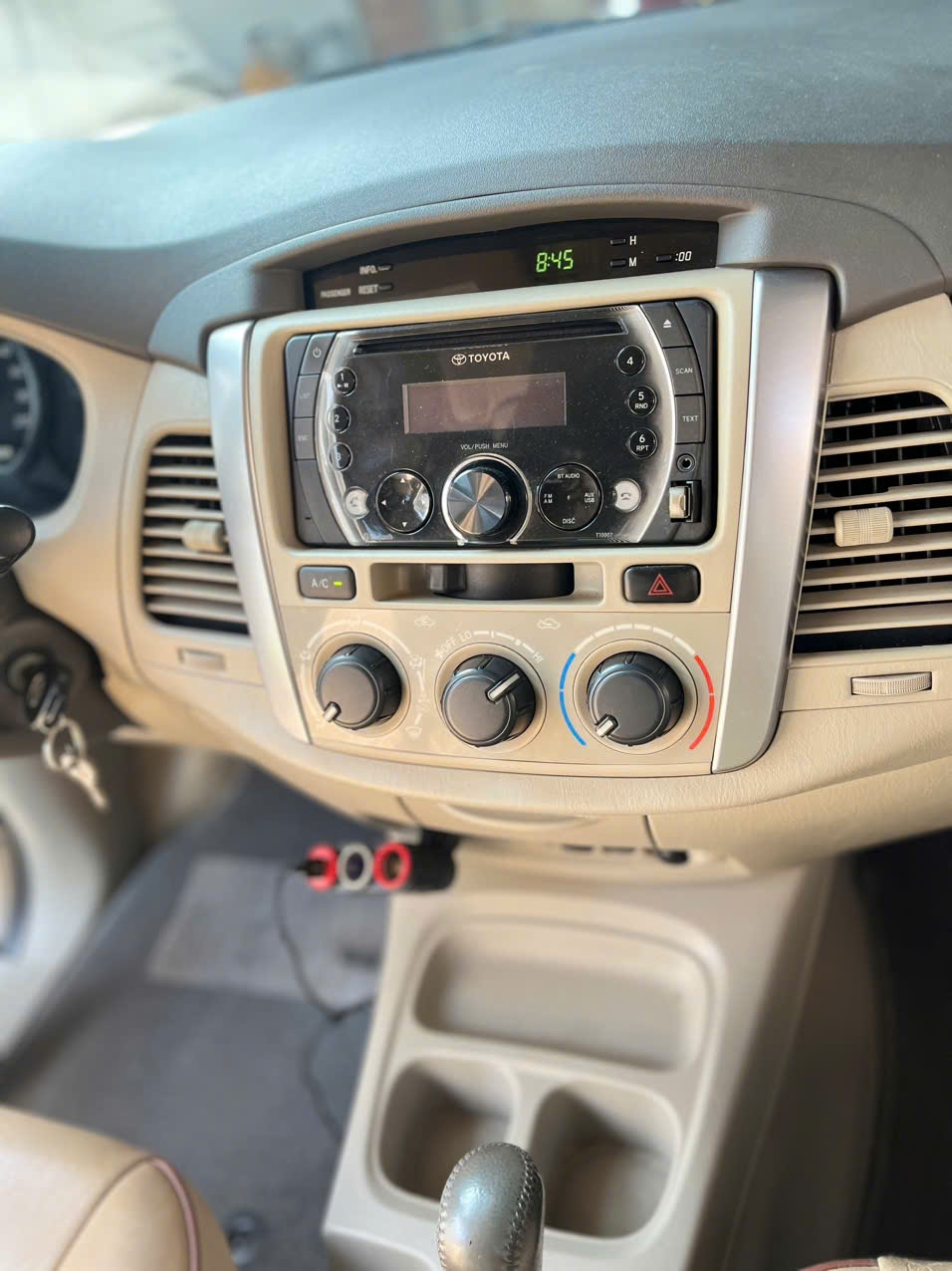 Toyota Innova 2.0G 2015  - Nội thất 8