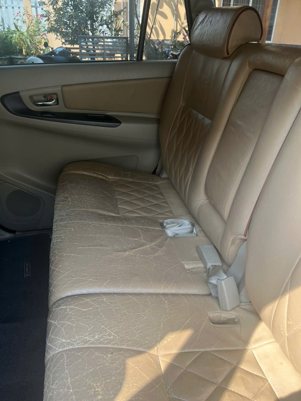 Toyota Innova 2.0G 2015  - Nội thất 10