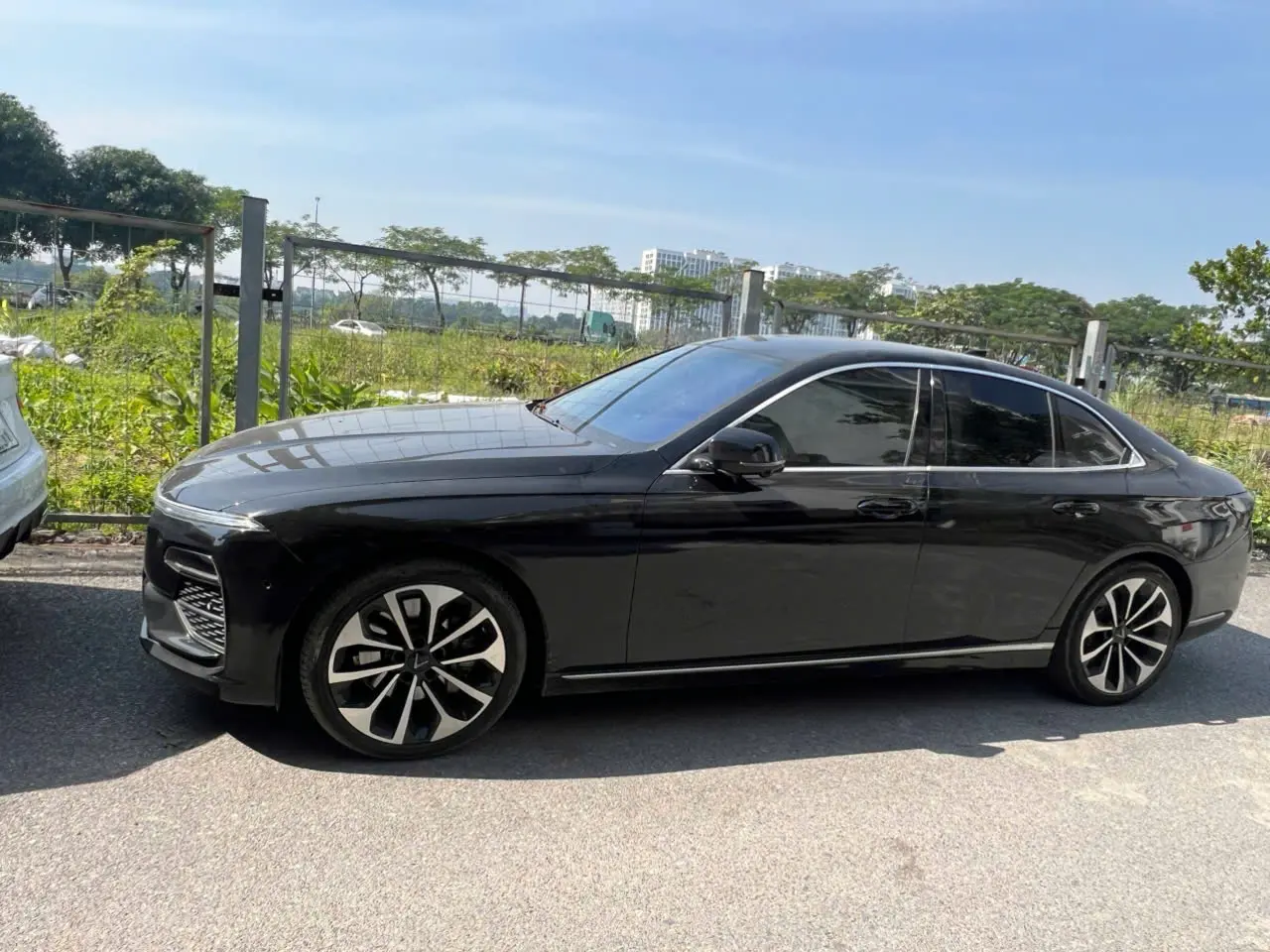 VinFast Lux A bản Premium 2.0 2021