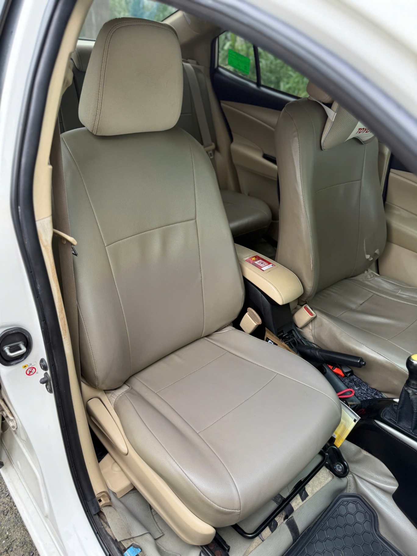 Toyota Vios E 1.5 MT 2018 - Nội thất 3