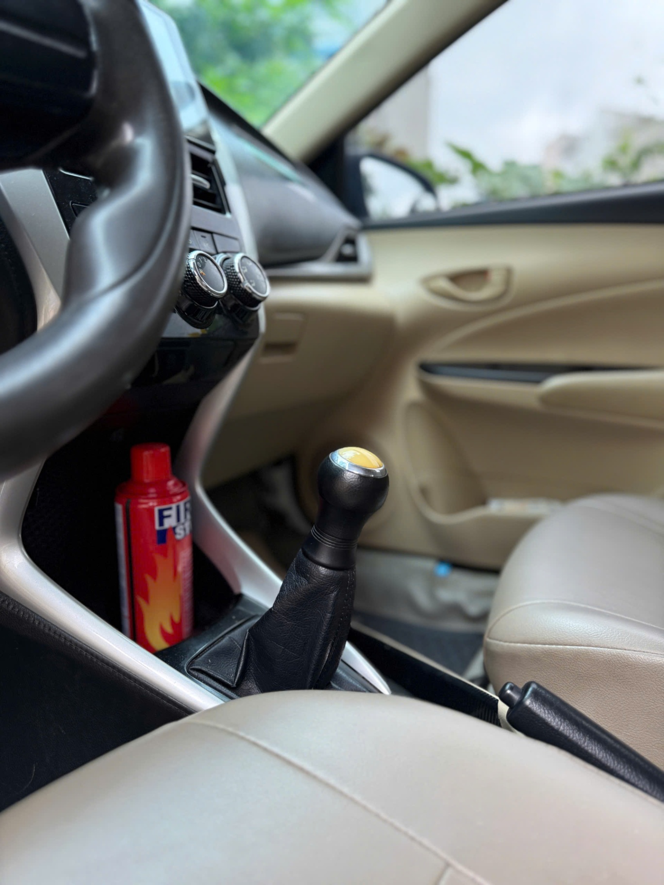 Toyota Vios E 1.5 MT 2018 - Nội thất 10