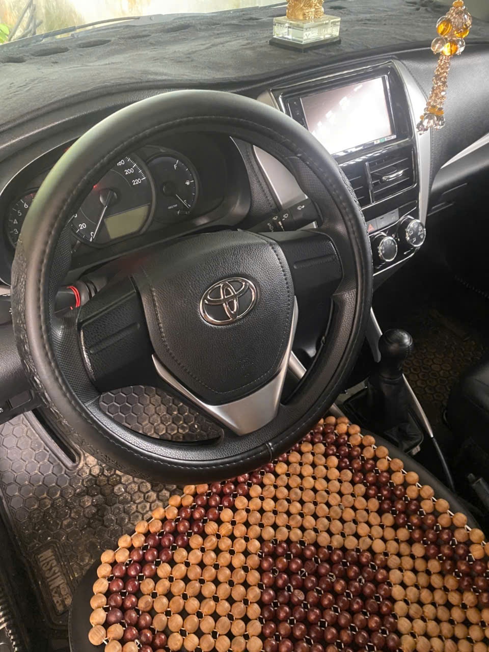Toyota Vios số sàn xe gia đình 2020 - Nội thất 3