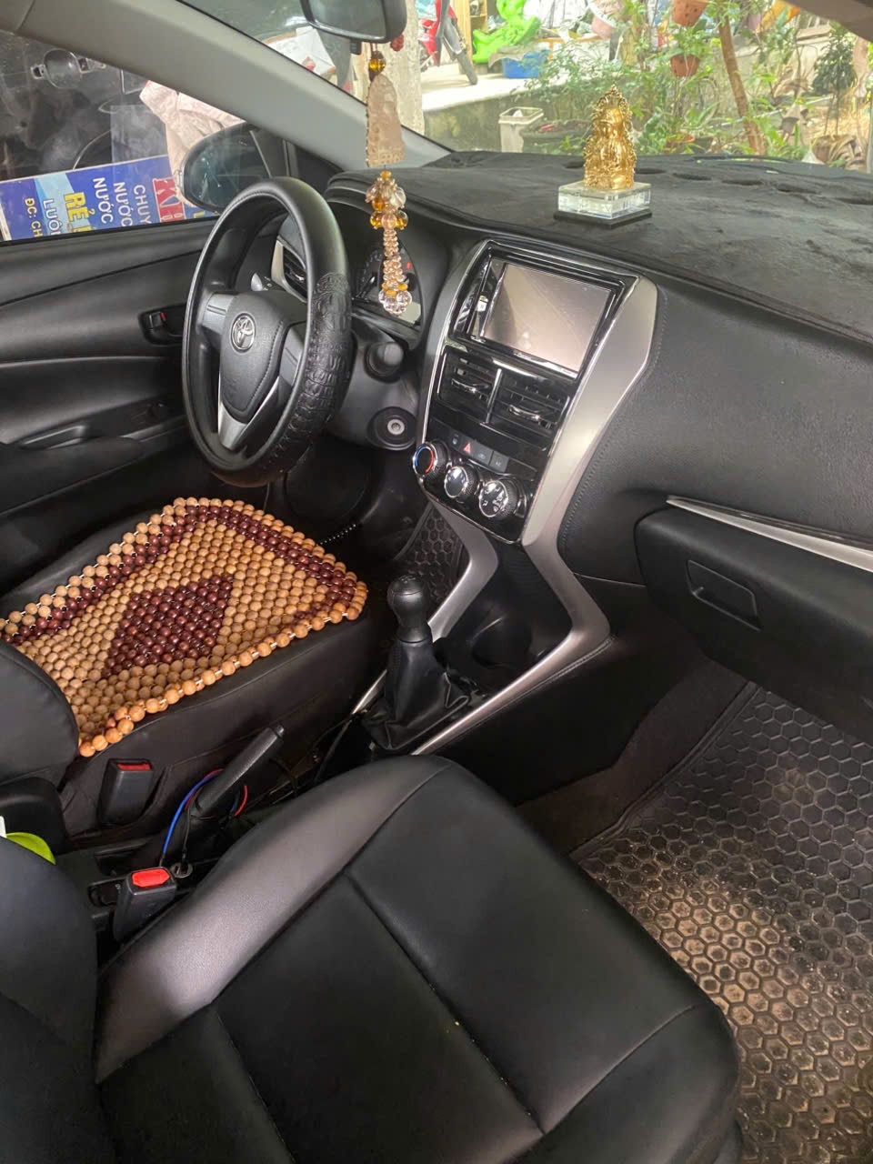Toyota Vios số sàn xe gia đình 2020 - Nội thất 6
