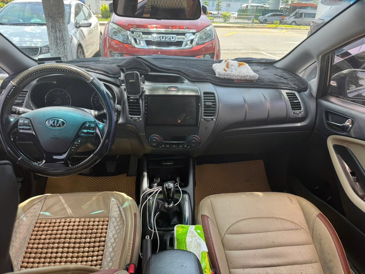 Kia Cerato số sàn 2018 - Nội thất 1