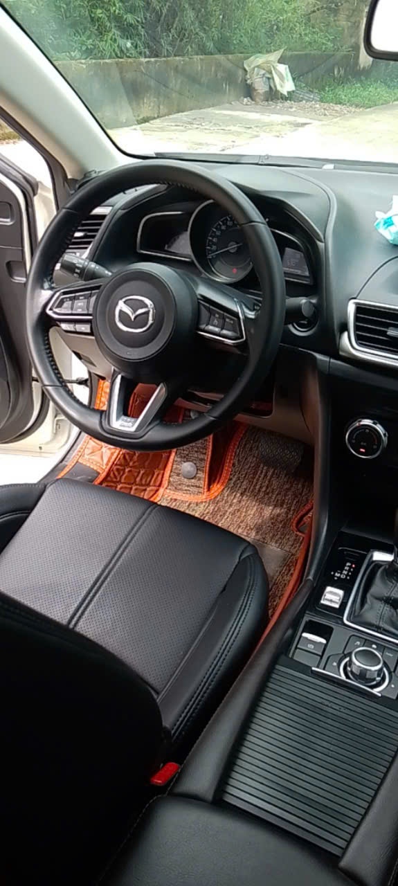 Mazda 3 1.5 AT 2018 - Nội thất 6