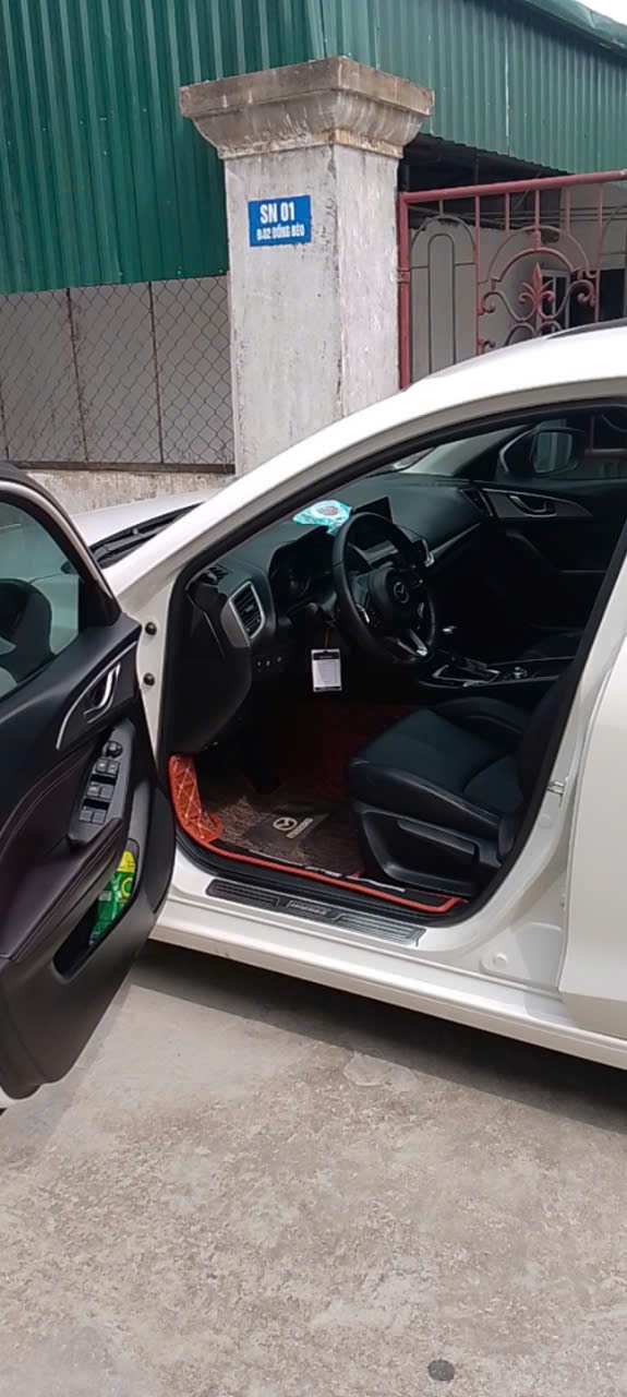 Mazda 3 1.5 AT 2018 - Nội thất 10