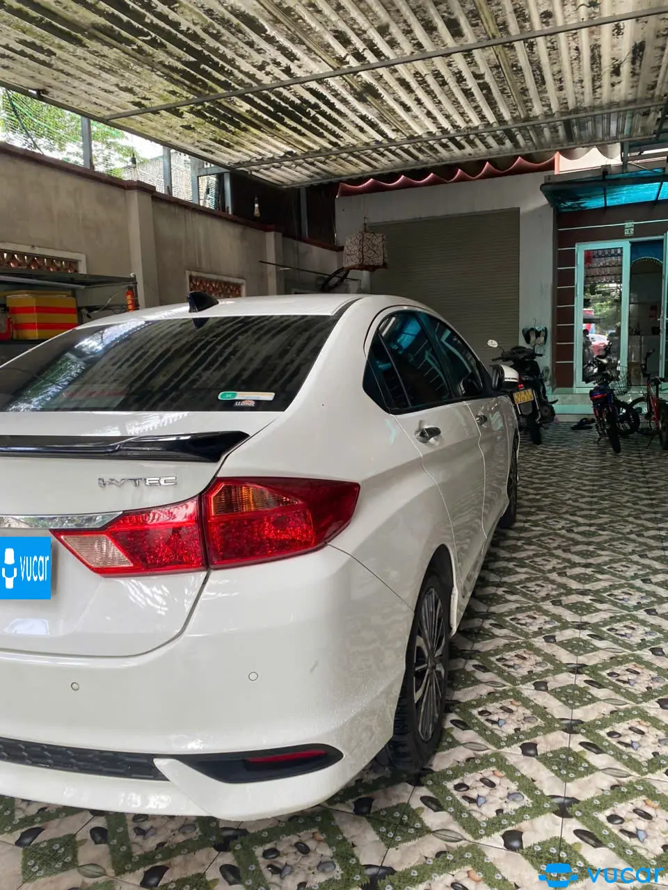 Honda City Top 1.5 AT 2017 - Ngoại thất 2