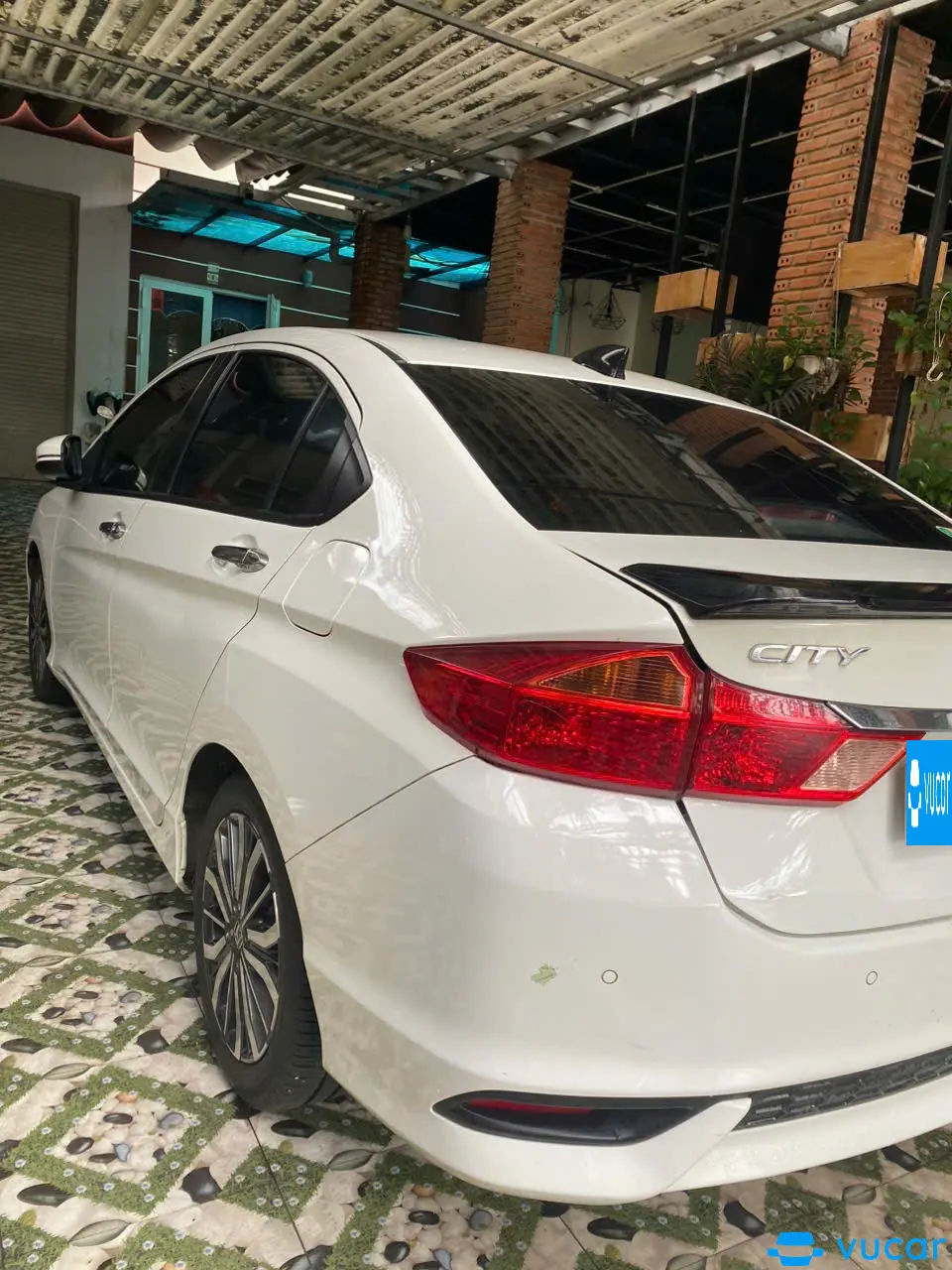 Honda City Top 1.5 AT 2017 - Ngoại thất 6