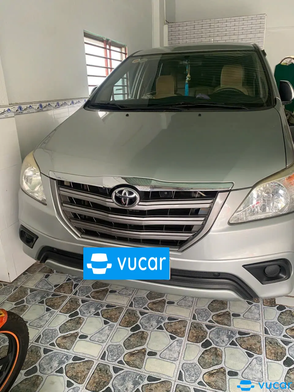 Toyota Innova E 2016