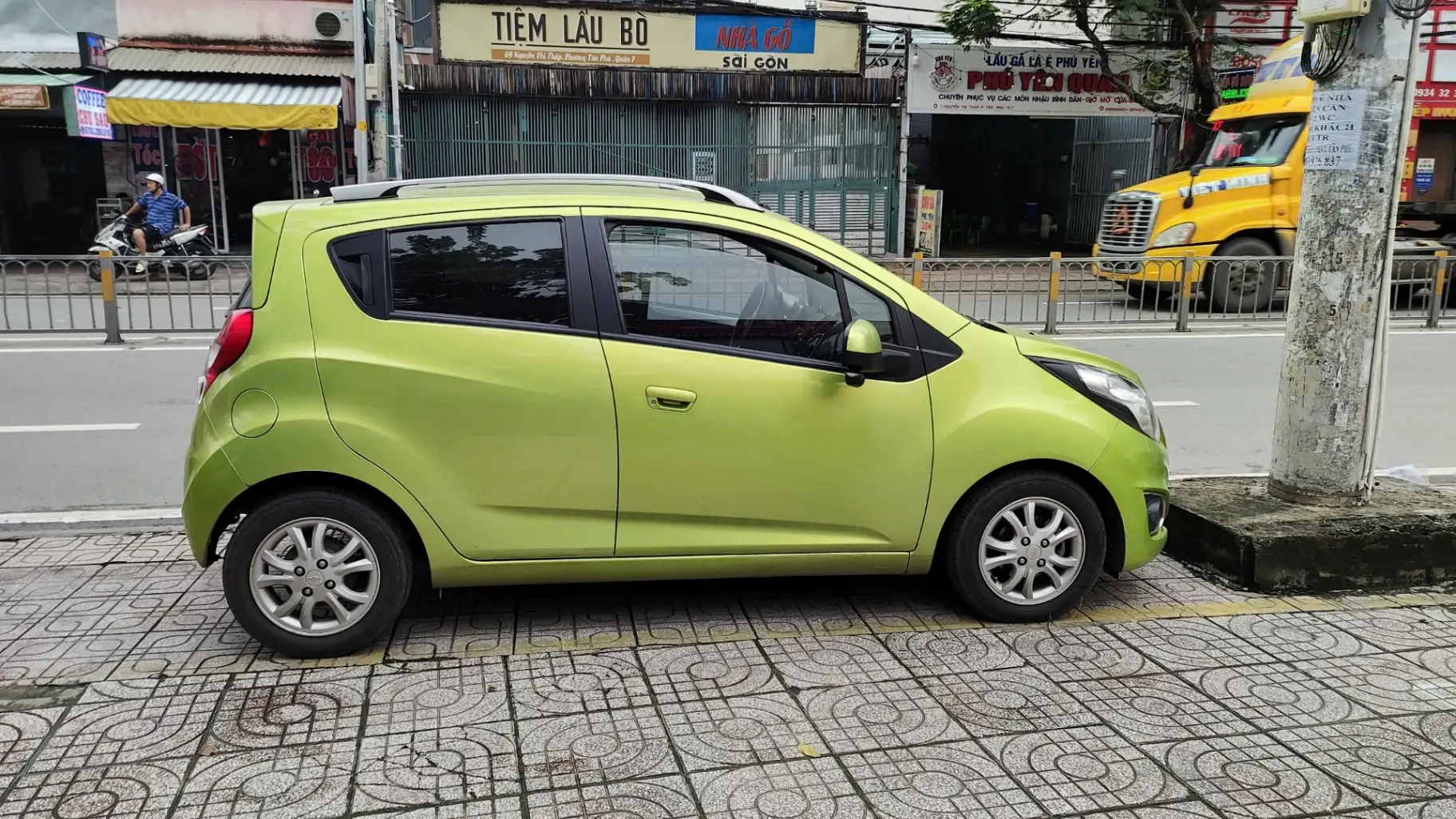 Chevrolet Spark 1.0 số tự động 2013