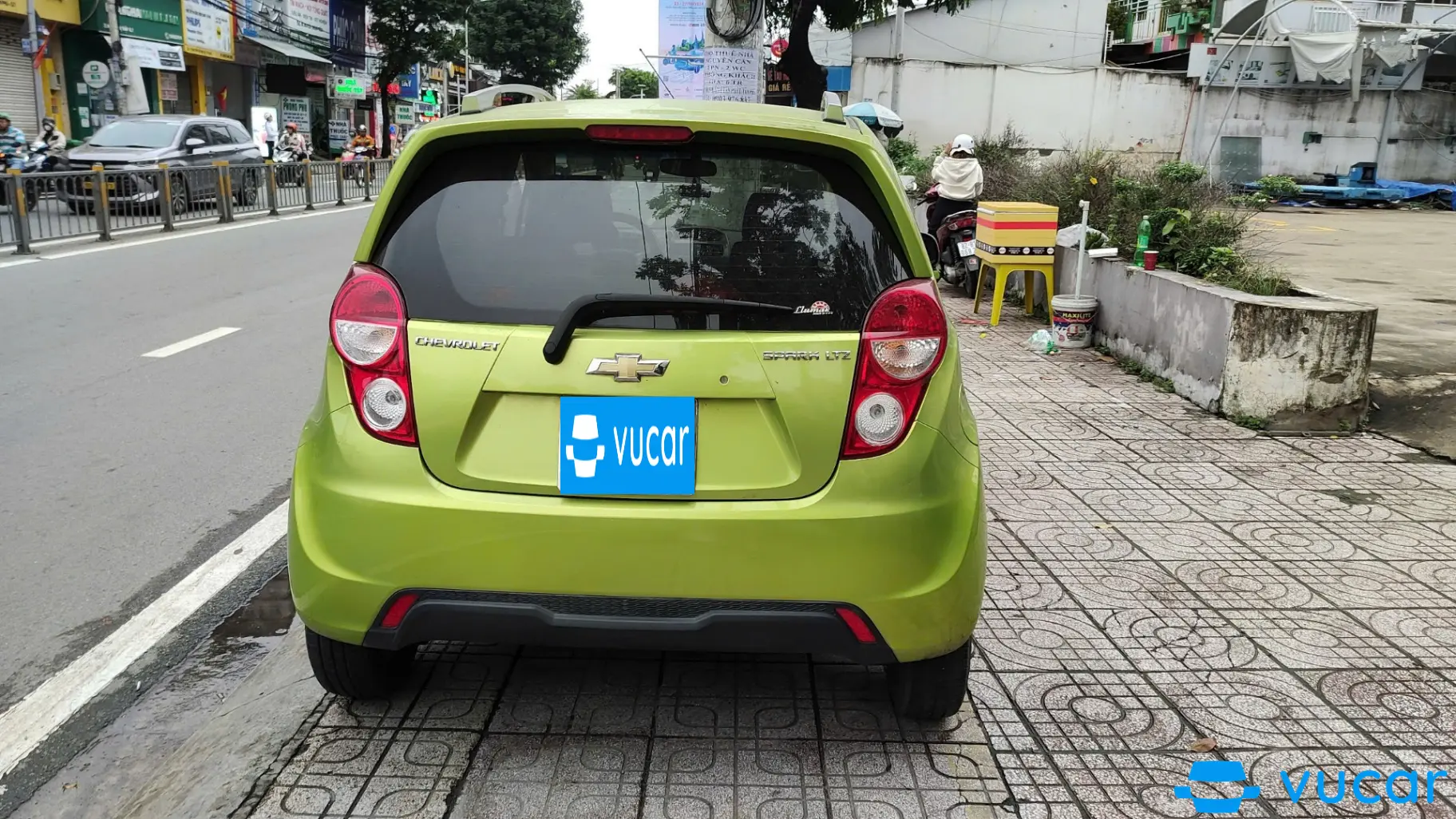 Chevrolet Spark 1.0 số tự động 2013 - Ngoại thất 2
