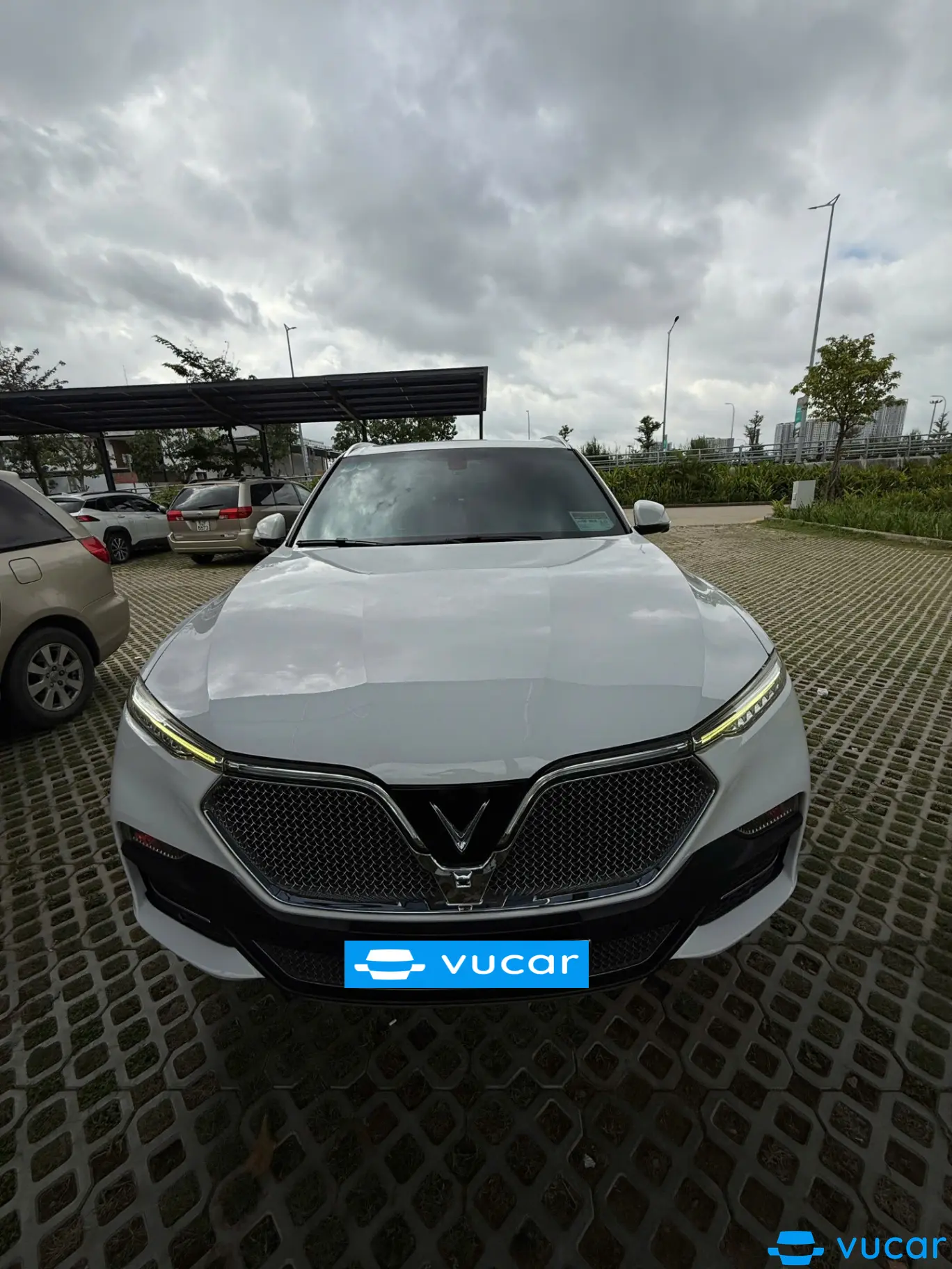 Vinfast Premium Lux SA 2.0 2020 - Ngoại thất 3