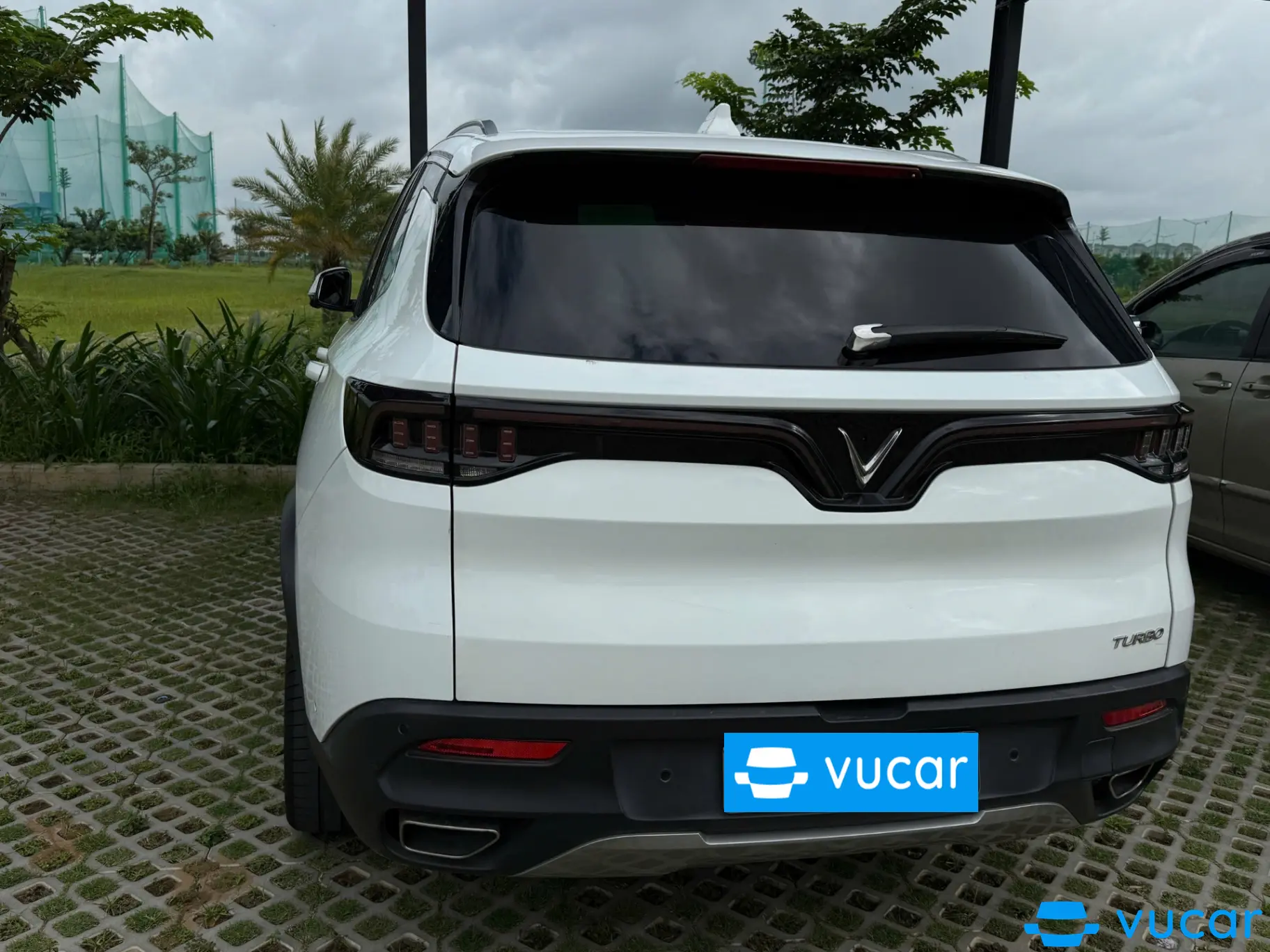 Vinfast Premium Lux SA 2.0 2020 - Ngoại thất 4