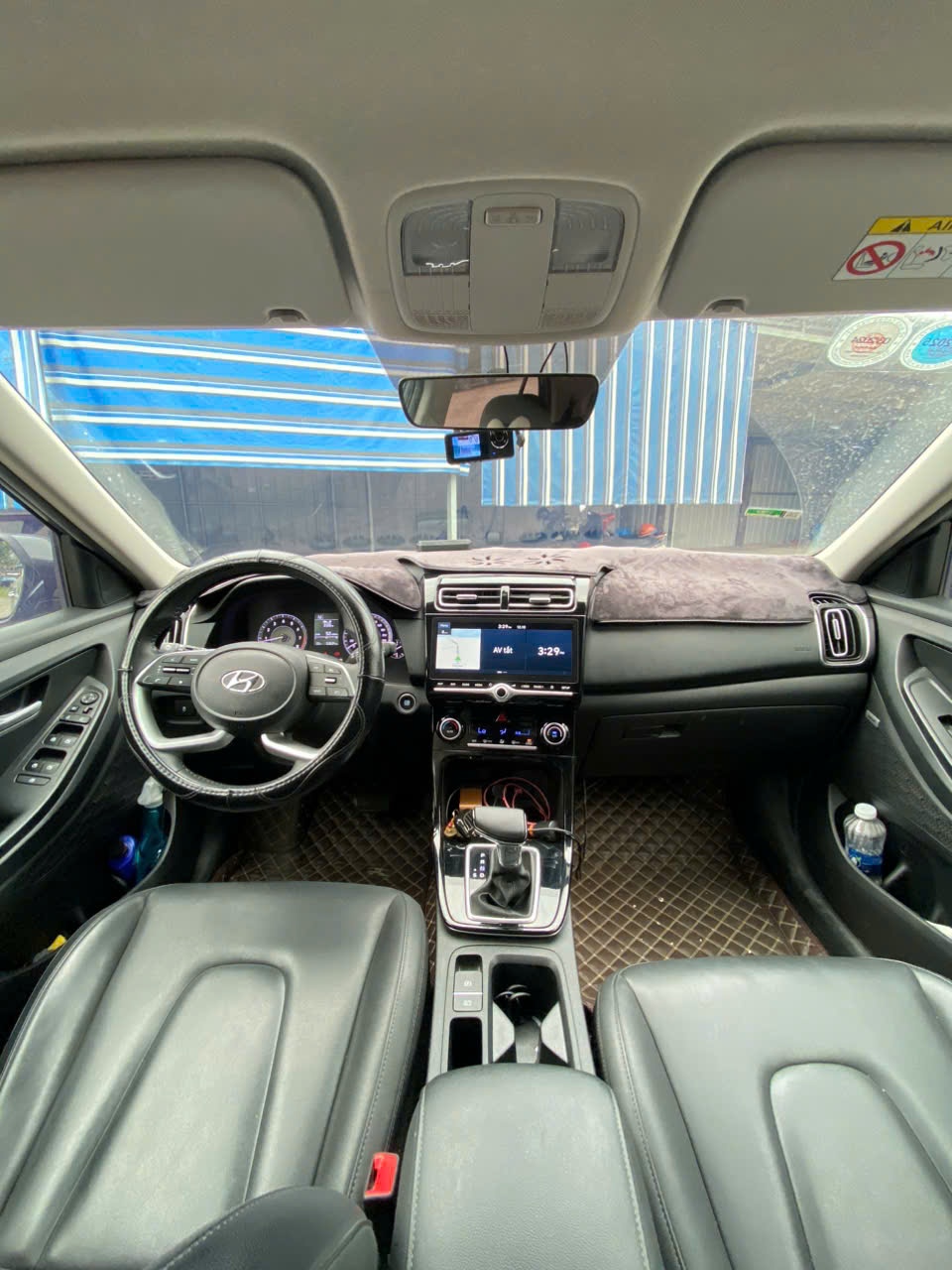 Hyundai Creta đặc biệt xám titan 2022 - Nội thất 5