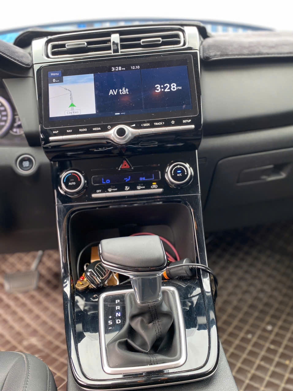 Hyundai Creta đặc biệt xám titan 2022 - Nội thất 10