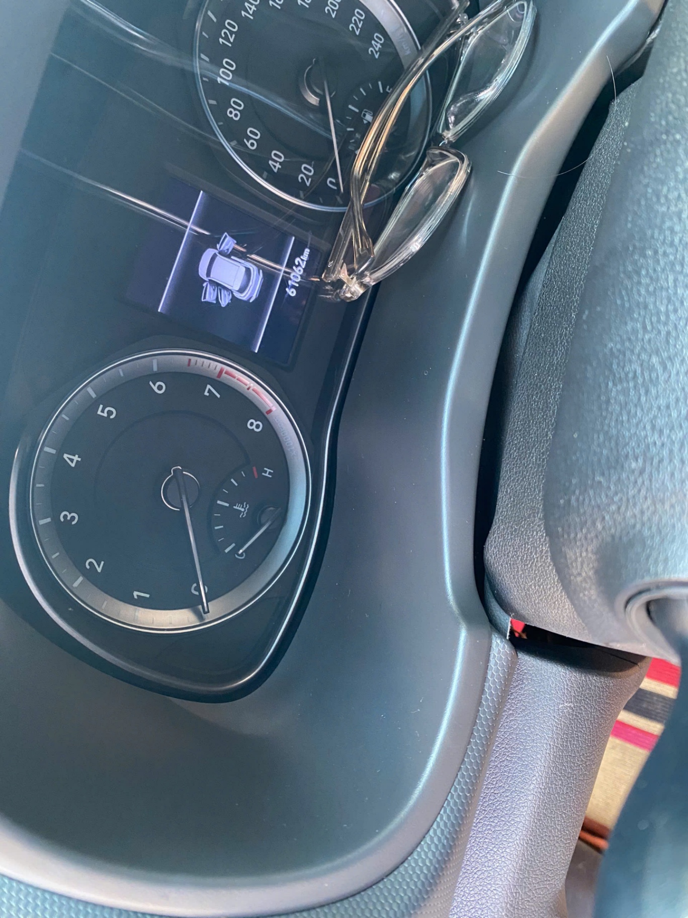 Hyundai Kona TC 2019 màu trắng - Nội thất 4