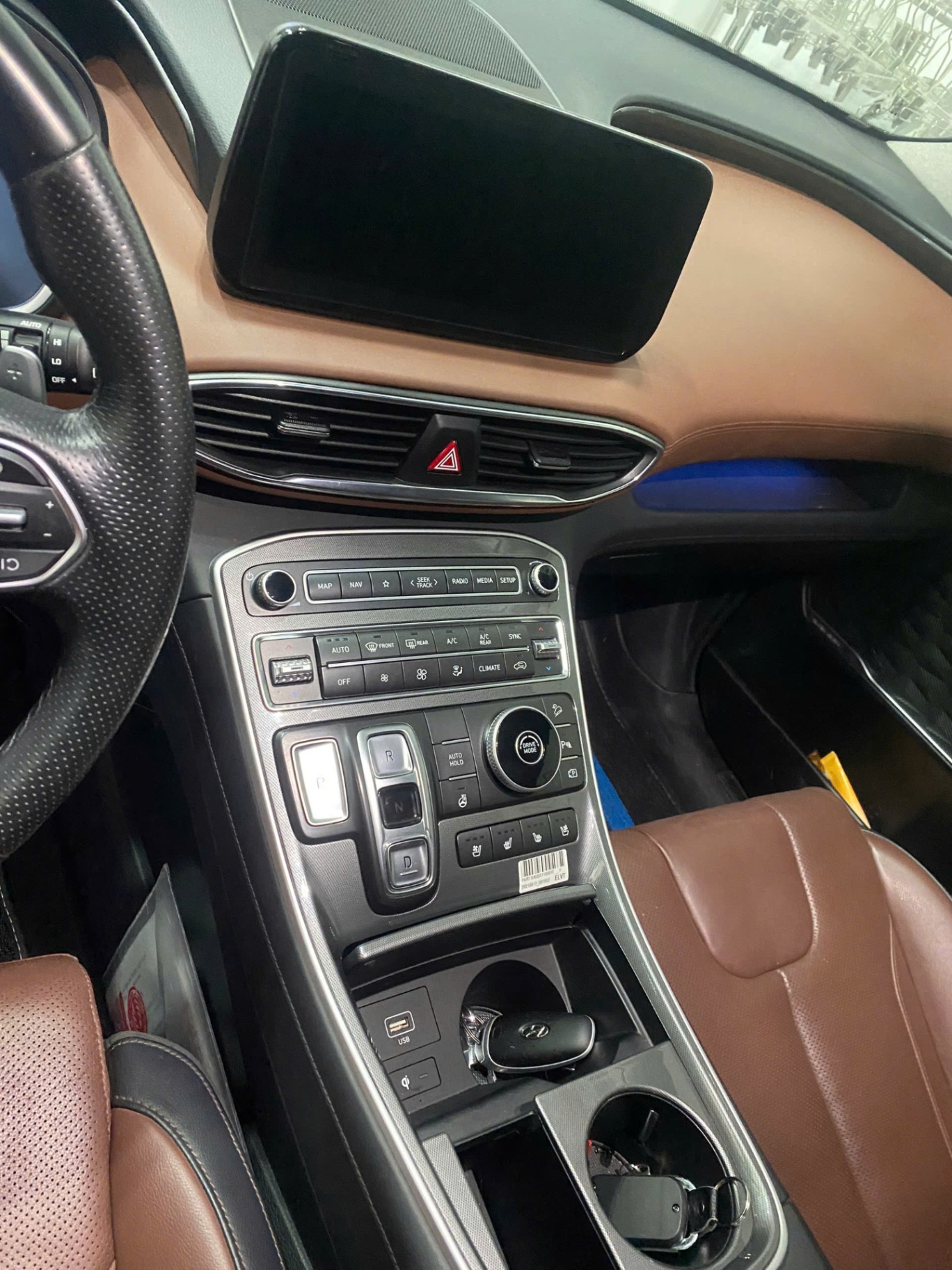 Hyundai Santafe bản xăng cao cấp 2021  - Nội thất 3