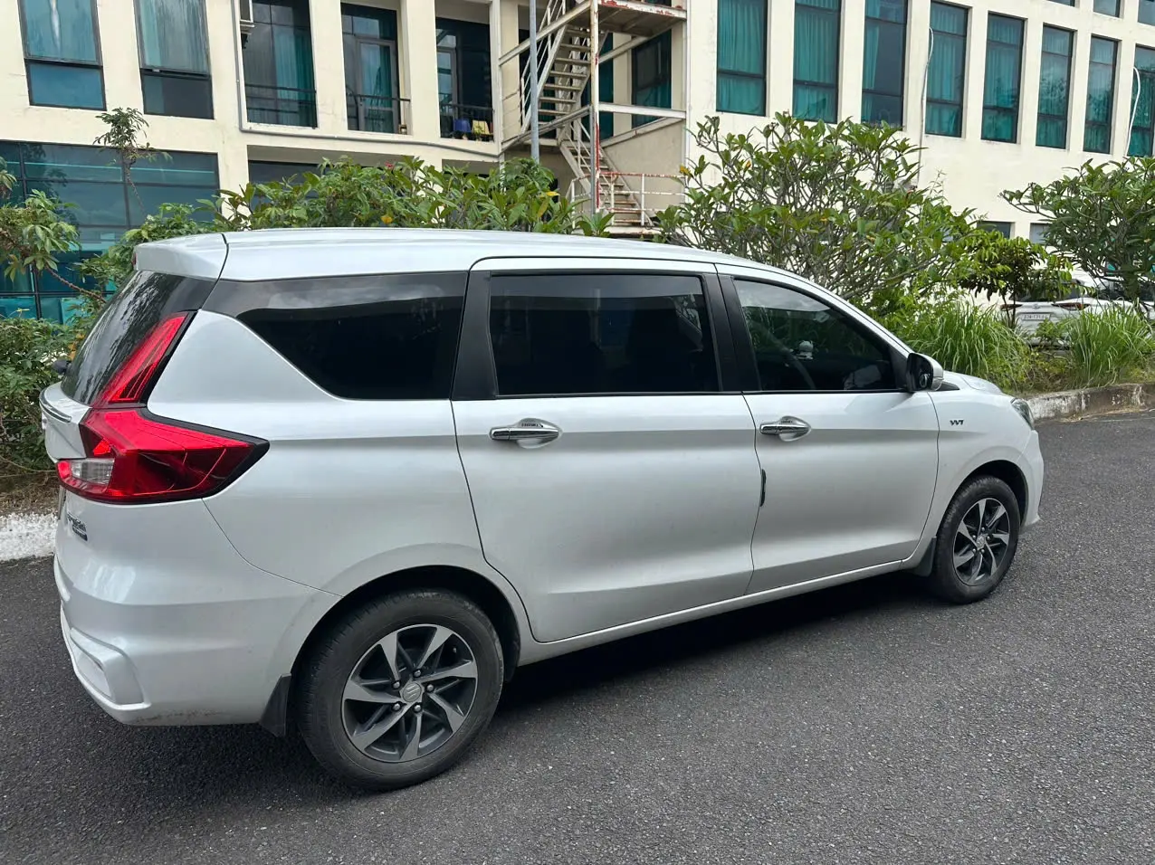 Suzuki Ertiga Hybrid 2023 - Ngoại thất 4