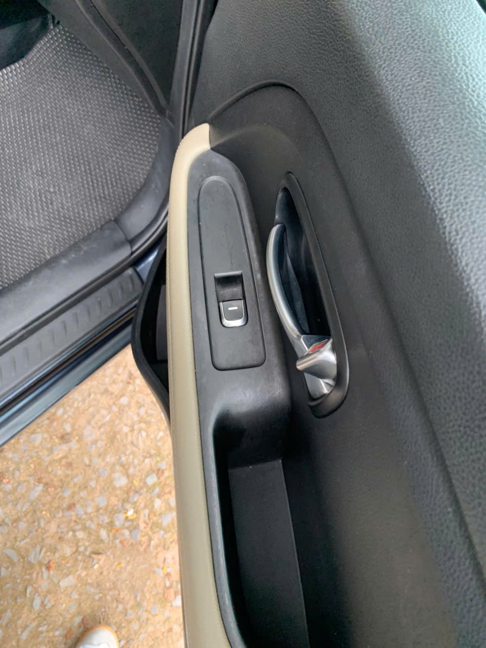 Kia Rondo số sàn 2017 - Nội thất 3